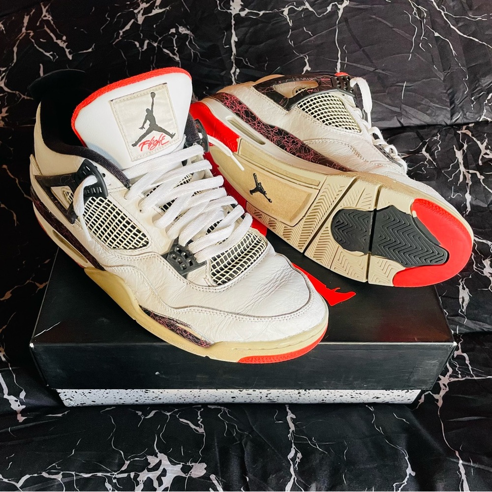 Jordan 4 Nostalgia